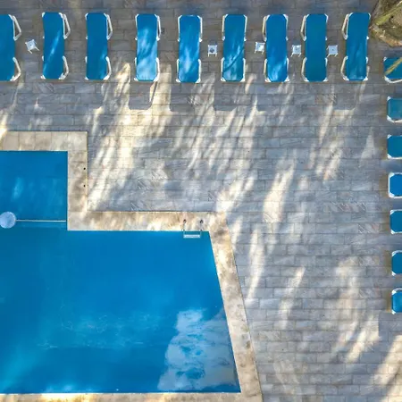 Elegance Playa Arenal Ii * אל ארנל